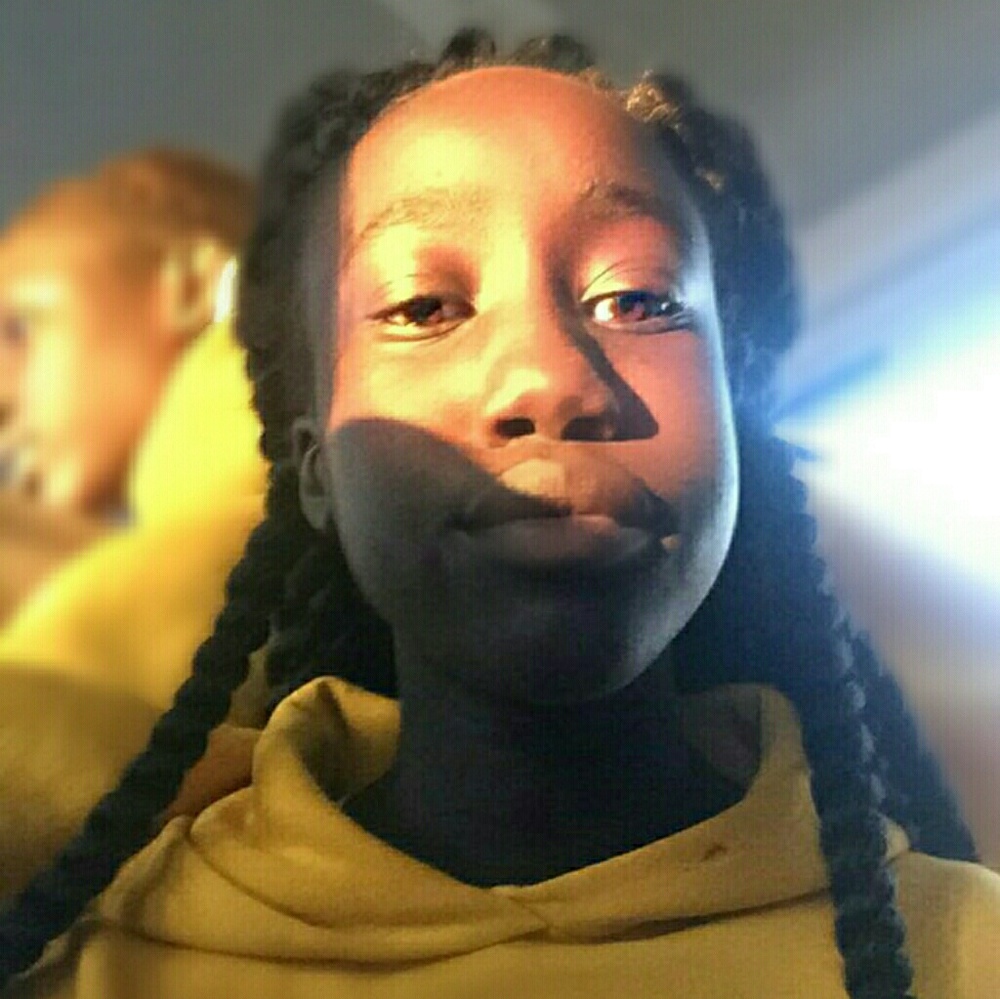 Meet your Posher, Adhel